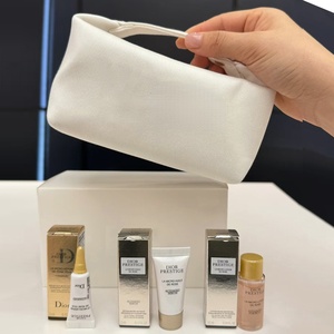 Bolsa de lona blanca bordada con diseño de dumpling para transportar cosméticos, de gran capacidad, alta calidad, simple y bonita. - Product Image 3