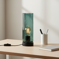 Lampe de table nordique de haute qualité, lampe de chevet créative pour chambre à coucher, lampe de chevet post-moderne simple pour la maison