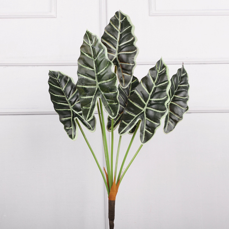 7 Hojas de Herradura Nórdicas Rojas