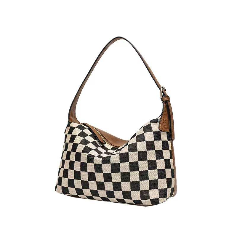 สีน้ำตาล