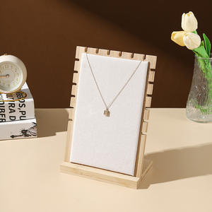 Support à bijoux en bois de bambou de luxe, design carré personnalisé, en daim/PU, noir, pour collier et bracelet, vente chaude - Product Image 6