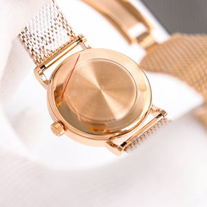 Les montres les plus populaires au style simple, élégant et grandiose. Montres exclusives et méticuleusement personnalisées - Product Image 5