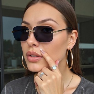 Gafas de Sol Cuadradas Sin Montura con Logotipo Personalizado, Estilo Retro 2026, Unisex, con Lentes Degradados y Protección UV400 para Mujer - Product Image 1