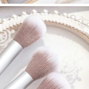 Nouvelle brosse de fard à joues en poudre de fibre douce ceinture portable peinture en vrac d'une seule pièce - Product Image 3
