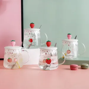 귀여운 물 유리 투명 머그잔 마시는 안경 손잡이 3d 뚜껑 만화 딸기 붕규산 컵 주스 Drinkware