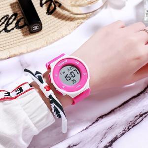 Montre de sport numérique avec veilleuse, cadeau pour les élèves du collège - Product Image 4