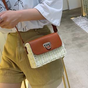 Nouveauté 2025 Sac à bandoulière de luxe pour femme, taille moyenne, en PU, avec rabat, style selle, sac messager, toutes saisons, portable, doublure en polyester tressé - Product Image 5