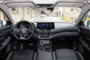 Nissan Sylphy <span class=keywords><strong>2023</strong></span> 1.6L CVT Joy Sedán Euro VI LHD de Aspiración Natural, 30000 km, Bajo Kilometraje, Compacto, Sedán de Segunda Mano - Product Image 4
