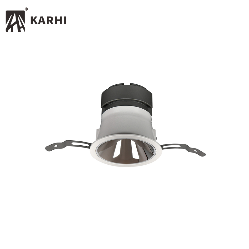 Blanco Trim + Plata Baffle