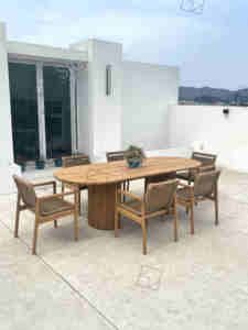 Ensemble <span class=keywords><strong>table</strong></span> et chaises <span class=keywords><strong>de</strong></span> salle <span class=keywords><strong>à</strong></span> <span class=keywords><strong>manger</strong></span> en bois massif moderne pour <span class=keywords><strong>salon</strong></span>, <span class=keywords><strong>jardin</strong></span>, hôtel, restaurant, design <span class=keywords><strong>de</strong></span> mobilier - Product Image 1