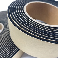 Bande de mousse d'isolation thermique NBR/PVC Bande de mousse souple en caoutchouc nitrile pour l'étanchéité des conduits