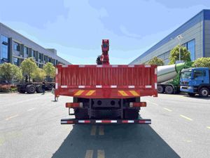 Grue à flèche télescopique de 16 tonnes avec vérins hydrauliques Zoomlion pour la construction routière et les transports lourds - Product Image 6