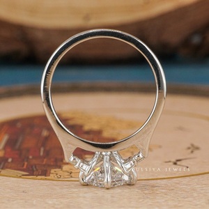 Anillos de diamantes de joyería fina diseñados con diseños artísticos únicos y diamantes de calidad premium para un toque de lujo. - Product Image 4