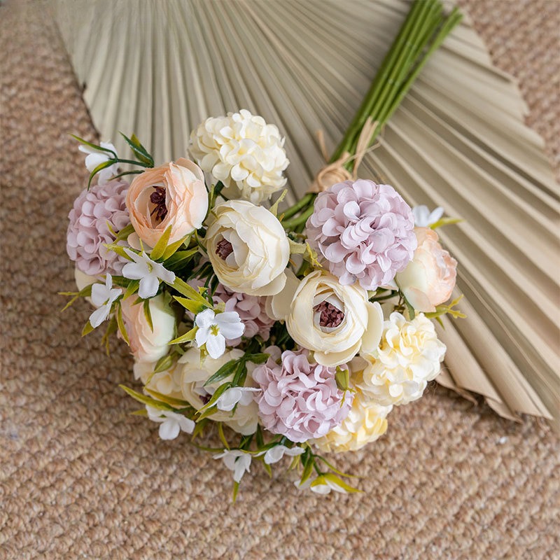 สีขาวสีม่วง