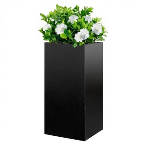 กระถางดอกไม้เหล็กชุบสังกะสีสีดำพร้อมฉากกั้น ขนาด 350x350x760 มม. ทนทานต่อสภาพอากาศกลางแจ้ง ป้องกันสนิม แข็งแรง ทนทาน ตกแต่งสวน - Product Image 1