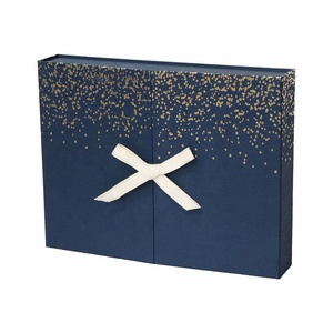 Lussuoso Calendario dell'Avvento Natalizio Personalizzato da 2mm di Spessore con Due Sportelli, Chiusura a Nastro e Cassetti, Scatola Regalo Laminata Opaca - Product Image 4