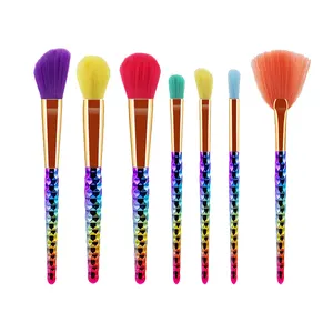 Amazon Venta caliente herramientas cosméticas Arco Iris 7pcs sirena maquillaje cepillo conjunto con el cristal de fibra