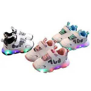 Новинка Осень 2022, детская обувь, кожаные кроссовки для мальчиков с подсветкой и мягкой подошвой, дышащие шнурки для девочек, светодиодная светящаяся спортивная обувь