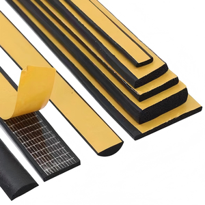 Bande d'étanchéité en caoutchouc cellulaire EPDM autocollante personnalisée, <span class=keywords><strong>protection</strong></span> en <span class=keywords><strong>mousse</strong></span> extrudée pour les portes de maison, angle de <span class=keywords><strong>protection</strong></span> en caoutchouc - Product Image 2