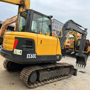 Excavatrice hydraulique sur chenilles de haute qualité utilisée Volvo EC60C en bon état d'occasion avec poids en ordre de marche de 6 tonnes en vente - Product Image 4