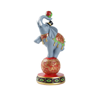 Adornos de elefante de circo pintados a mano de nuevo estilo europeo transfronterizo hogar sala de estar gabinete de vino TV entrada resina - Product Image 5