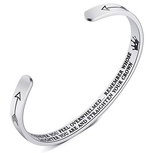 2025 Shanghai vente chaude Inspiration <span class=keywords><strong>mots</strong></span> couronne flèche fille amis gravé logo bracelet en acier inoxydable - Product Image 3