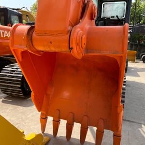 HITACHI Zaxis 210 en vente, d'occasion, en bon état, avec 1800 heures de travail, excellent prix sur le composant principal - boîte de vitesses - Product Image 6