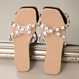 Sandalias Planas 2025 para Mujer, Tallas Grandes, Nuevas, Modernas, Sencillas, Elegantes, Decoradas con Remaches - Product Image 5