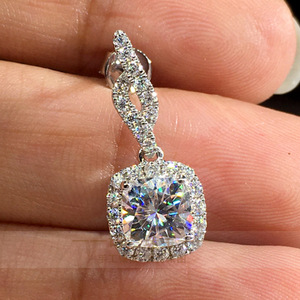 Orecchini Pendenti Quadrati con Cristalli Pavé per Donne, Eleganti Accessori Moda per Uso Quotidiano e Feste - Product Image 3