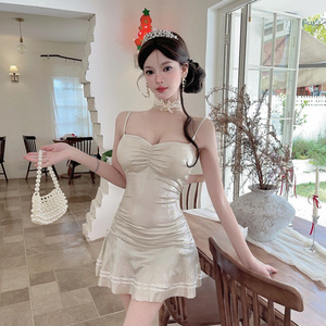 Abito Corto da Donna Autunnale Antistatico con Scollo a V Senza Maniche e Tessuto Lucido - Product Image 3