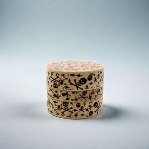 Molino de Hierbas CANNA con Tapa de Madera, Diseño de Dientes de Rayo, Transparente, con Cepillo y Raspador, Molinillo de Especias de Aleación de Zinc de 4 Piezas para Cocina - Product Image 2