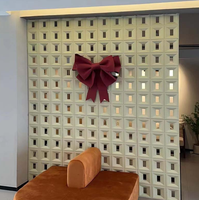 Brique creuse en PU pour balcon incliné de villa, composant extérieur rouge, décoration murale à grille de neuf compartiments, bloc de construction à 9 trous