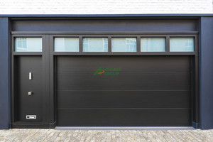 Puerta de Garaje Residencial Automática, Seccional, Superior, con Puerta de Entrada - Product Image 5