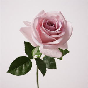 C-071 Vente en gros <span class=keywords><strong>de</strong></span> roses artificielles en latex bleu et rose poussiéreux au toucher réel pour la décoration <span class=keywords><strong>de</strong></span> <span class=keywords><strong>mariage</strong></span> et <span class=keywords><strong>de</strong></span> la maison, centres <span class=keywords><strong>de</strong></span> <span class=keywords><strong>table</strong></span> chics en forme <span class=keywords><strong>de</strong></span> rose - Product Image 4