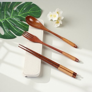 Stoviglie in Legno Massello per la Casa, Cucchiai, Forchette e Bacchette in Legno Intero all'Ingrosso. - Product Image 4