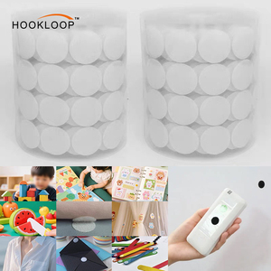 도매 흰색 스티커 원형 도트 공예 자체 접착 후크 및 루프 카펫 도트 블랙 화이트 교실 용 - Product Image 1