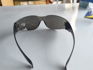 แว่นตานิรภัยสีเข้ม ได้รับการรับรองมาตรฐาน SAFETREE CE & ANSI Z 87.1 - Product Image 5