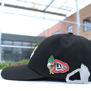 2023 bas prix pins Para Gorras Nba broches pour chapeaux personnalisé pins Metalicos Al Por Mayor De <span class=keywords><strong>Anime</strong></span> Baseball chapeau épingles épingles à chapeau - Product Image 1