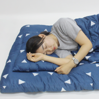 Solution de sommeil d'urgence matelassée isolée tout-en-un pour les voyages, y compris l'espace Couverture Serviette de bain Oreiller pliable