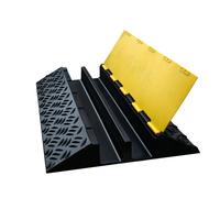 Protector de Cables de Goma Leahua Negro y Amarillo 900*600*100mm, Canal de 90x90mm, Reductor de Velocidad para Seguridad Vial