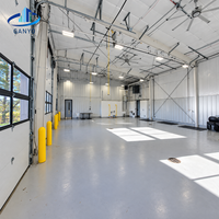 Bâtiment en acier préfabriqué pour garage de véhicules de station de pompiers avec une disposition rectangulaire et un toit à ossature droite