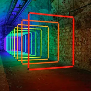 Gece kulübü DJ sahne 0.6M 5050RGB 3D floresan lamba 360 derece sahne etkisi aydınlatma