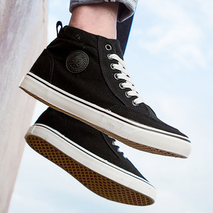 รองเท้าผ้าใบหุ้มข้อกลางแบบใหม่ปี 2026 สำหรับฤดูร้อน รองเท้าผ้าใบผู้ชาย ระบายอากาศได้ดี รองเท้าลำลอง - รองเท้าผ้าใบพื้นหนา รองเท้าแฟชั่น - Product Image 4