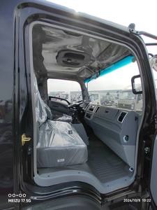 Nouveau noir Sinotruck Howo 4*2 Mini camion de cargaison 5-10 tonnes moteur Diesel Transmission manuelle simple dormeur prêt à expédier - Product Image 5