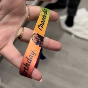 Bracelet en tissu tissé personnalisé en polyester respectueux de l'environnement, sérigraphié, pour festival, promotionnel et de sécurité, prix usine - Product Image 2