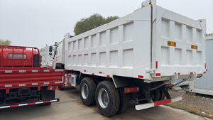Camión Volquete de Carga de 30 Toneladas a Bajo Precio, Sinotruk TX 371HP 6X4, Camión de 10 Ruedas, Emisión Euro 2, Motor con Bomba Mecánica - Product Image 3