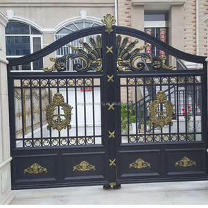 Puerta <span class=keywords><strong>de</strong></span> <span class=keywords><strong>hierro</strong></span> corrediza retráctil automática moderna para exteriores <span class=keywords><strong>y</strong></span> entrada <span class=keywords><strong>de</strong></span> acero forjado <span class=keywords><strong>y</strong></span> <span class=keywords><strong>madera</strong></span> para uso doméstico - Product Image 3