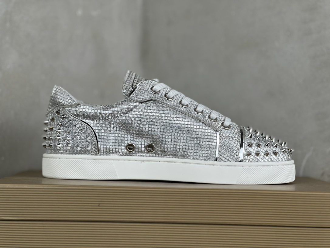 Men's Christian Louboutin Shoes Buying Guide: How to Choose