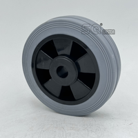 Neumático de goma sólida gris de 125mm directamente de fábrica con ruedas de rodillos o rodamientos de bolas para ruedas de carro manual