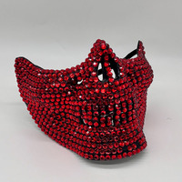 Masque de mascarade en forme de crâne avec dents et mâchoires en strass pour adultes, idéal pour les fêtes d'Halloween et les déguisements